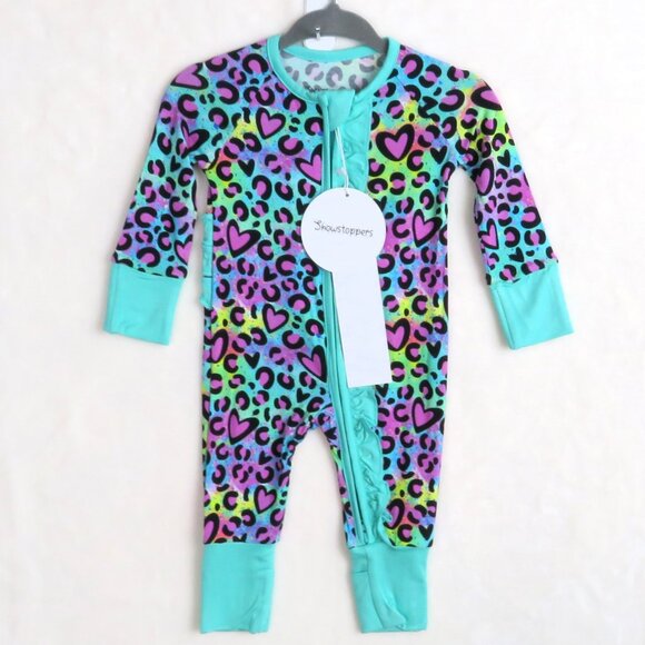 SHOWSTOPPERS Other - SHOWSTOPPERS BAMBOO  Lovely Leopard Convertible Zip Romper 0-3 MONTHS